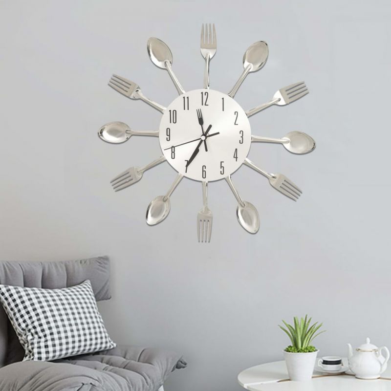 325162 Wall Clock with Spoon and Fork Design Silver 31 cm Aluminium, 325162